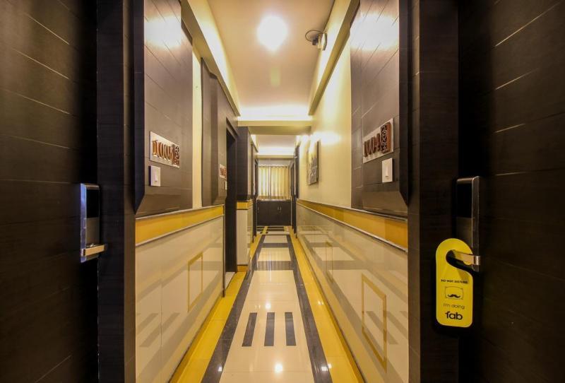 Fabexpress Time Square Hotel Thane Exterior photo